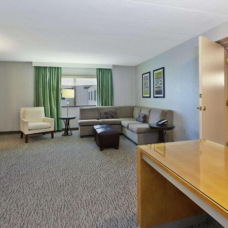 Hotel Auburn Hills Dış mekan fotoğraf